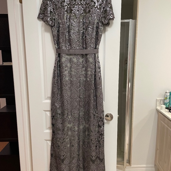 Mother of the bride & groom dress/ evening gowns - Picture 1 of 8